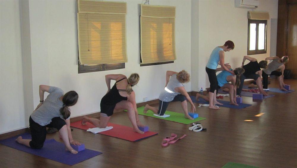 Hôtel Naturoville Ayurvedic And Yoga Retreat à Rishīkesh Extérieur photo