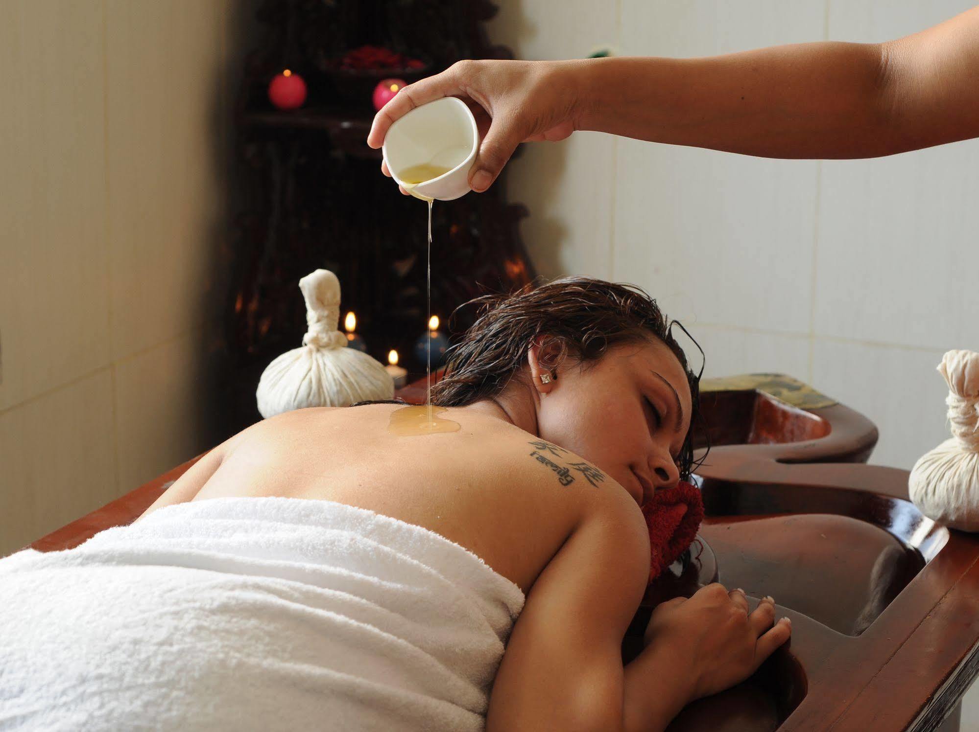 Hôtel Naturoville Ayurvedic And Yoga Retreat à Rishīkesh Extérieur photo